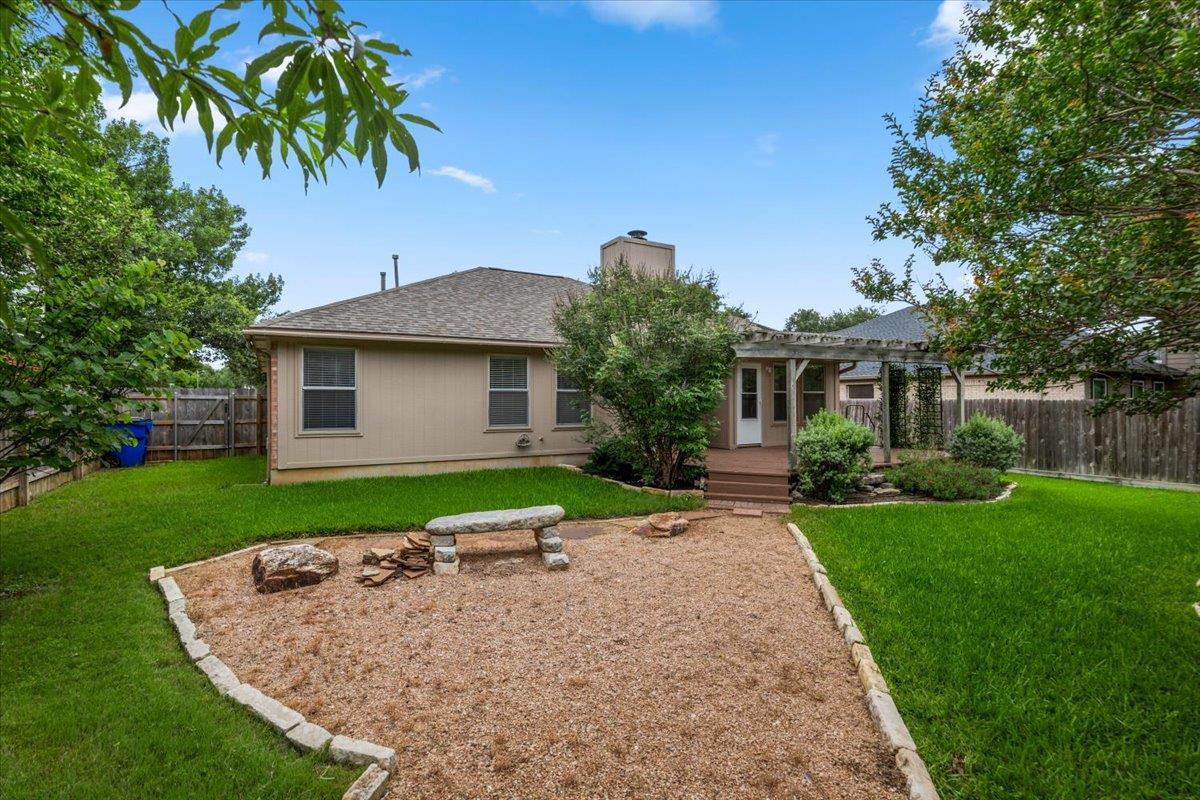 1802 Hollow Ridge Dr, Cedar Park, TX 78613