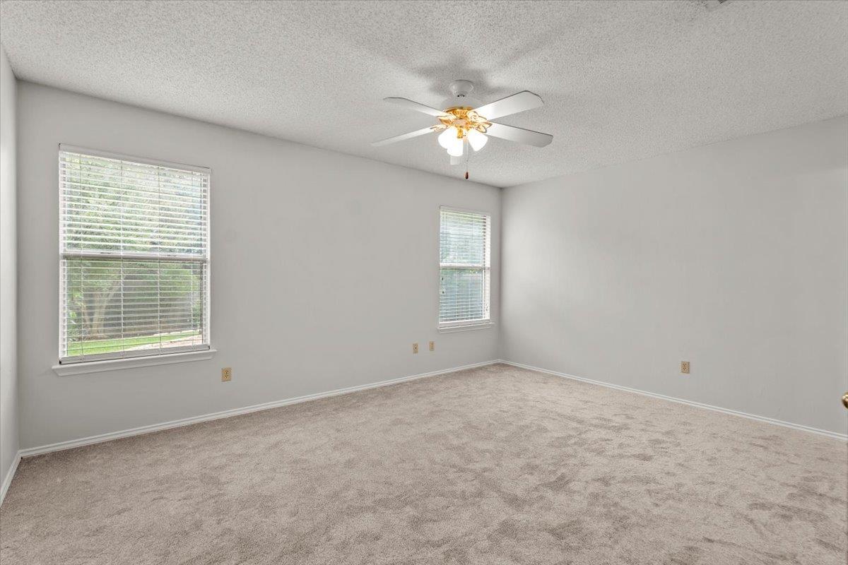 1802 Hollow Ridge Dr, Cedar Park, TX 78613
