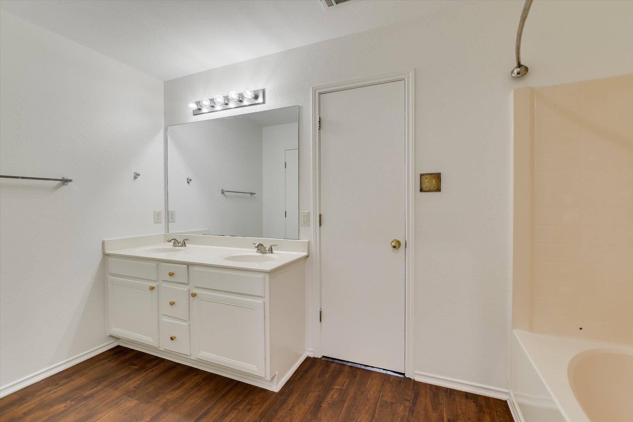 1201 Madrone Trl, Leander, TX 78641
