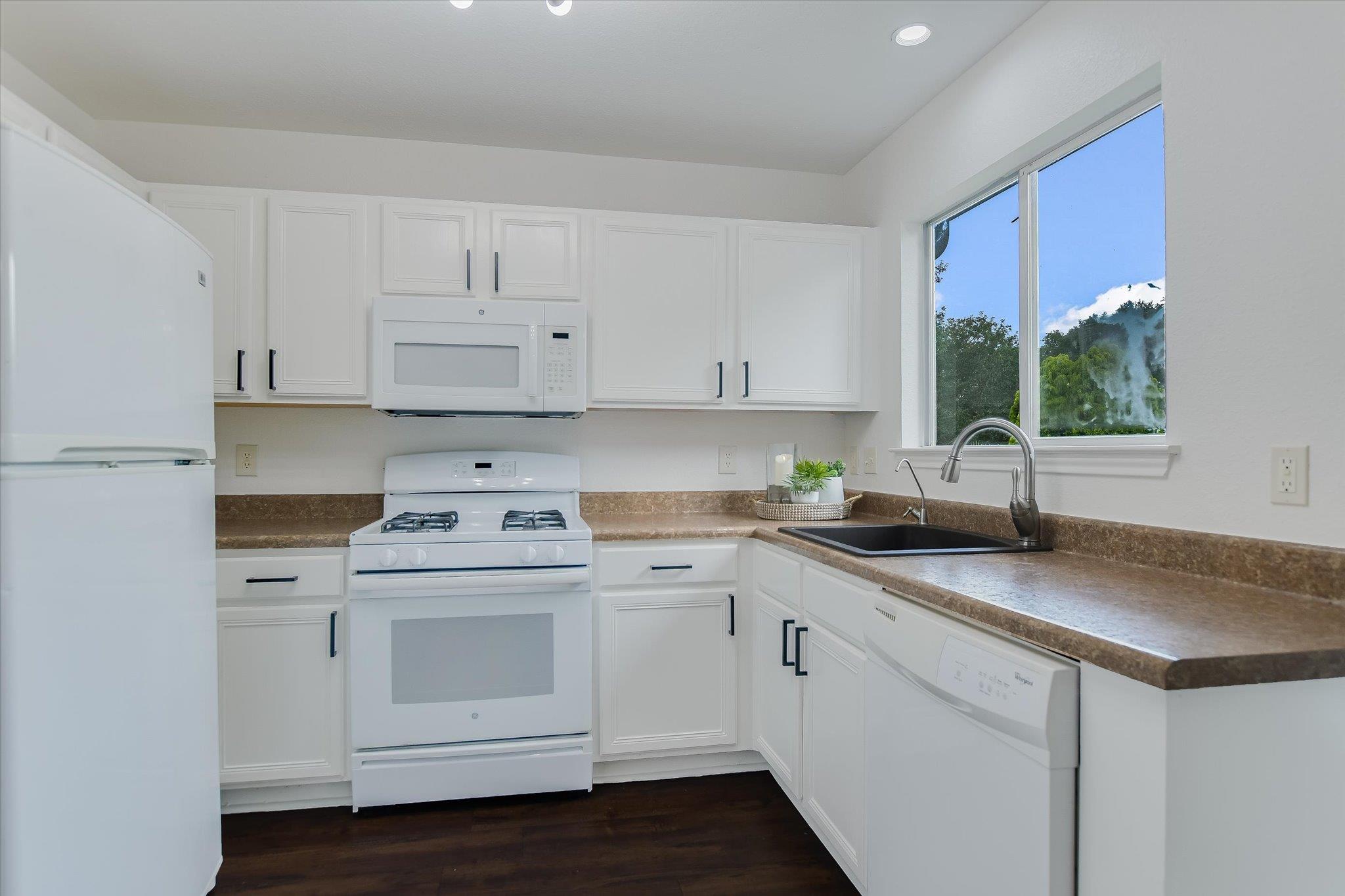 1201 Madrone Trl, Leander, TX 78641
