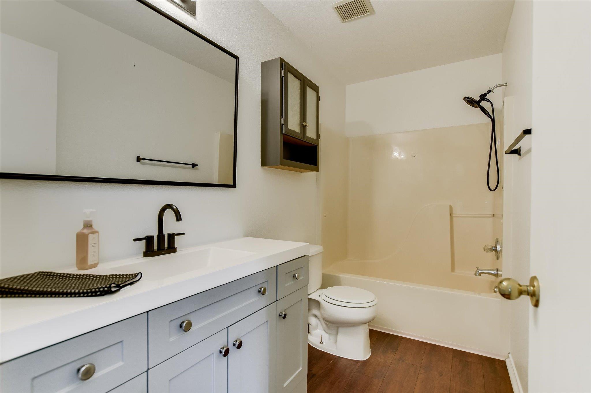 1201 Madrone Trl, Leander, TX 78641