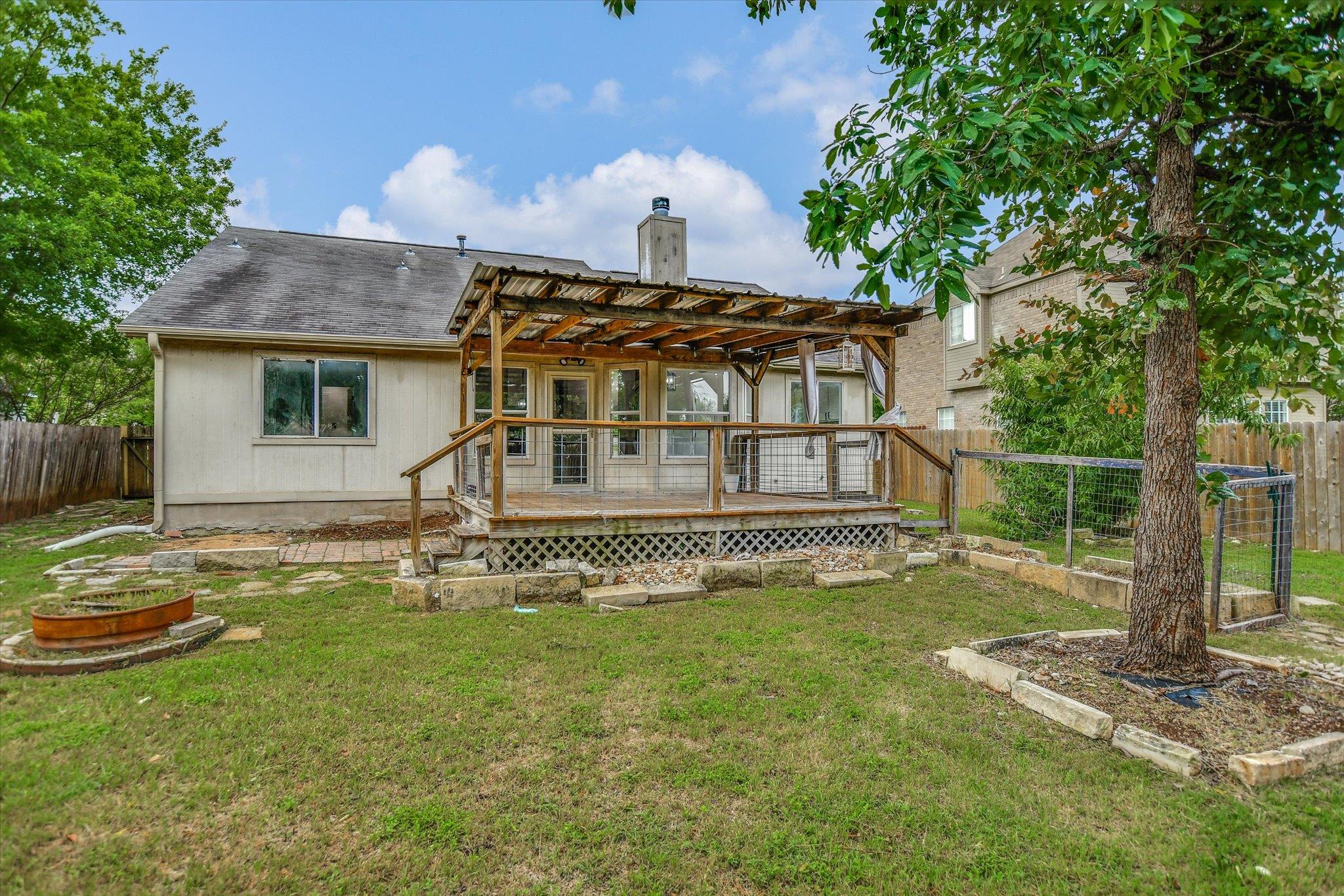 1201 Madrone Trl, Leander, TX 78641