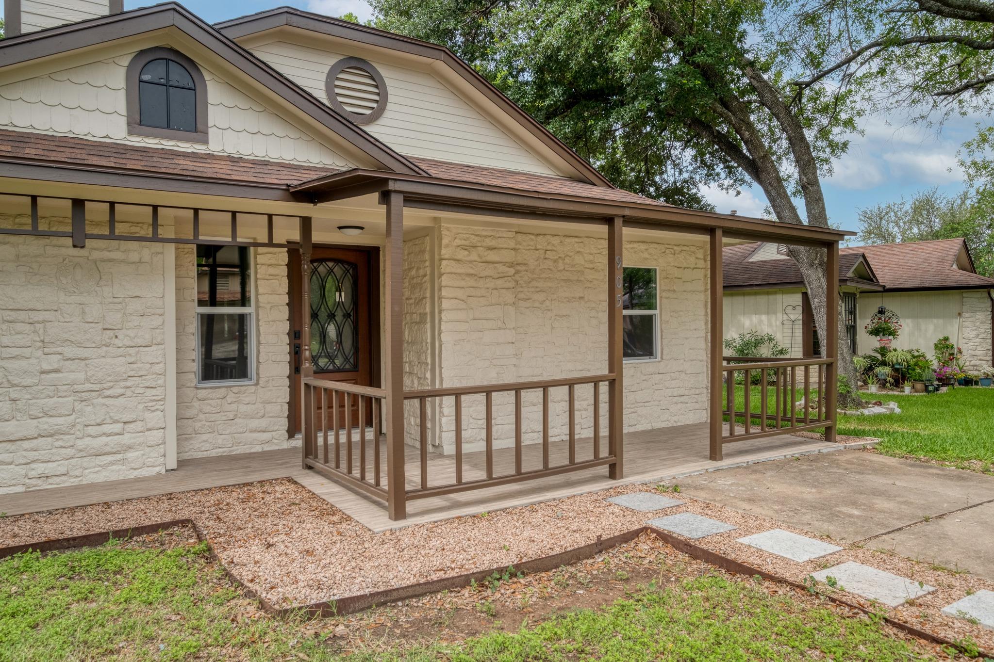 905 Wickfield Ln, Austin, TX 78753