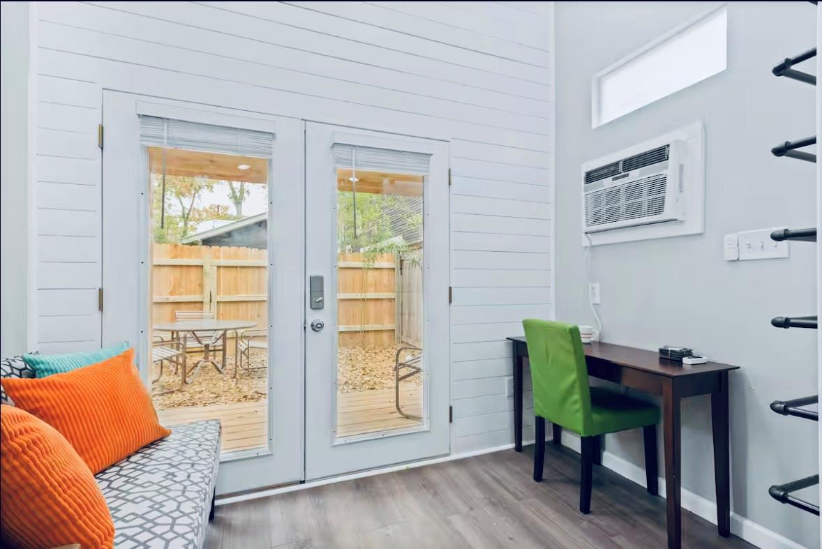 307 E 35th St # A, Austin, TX 78705
