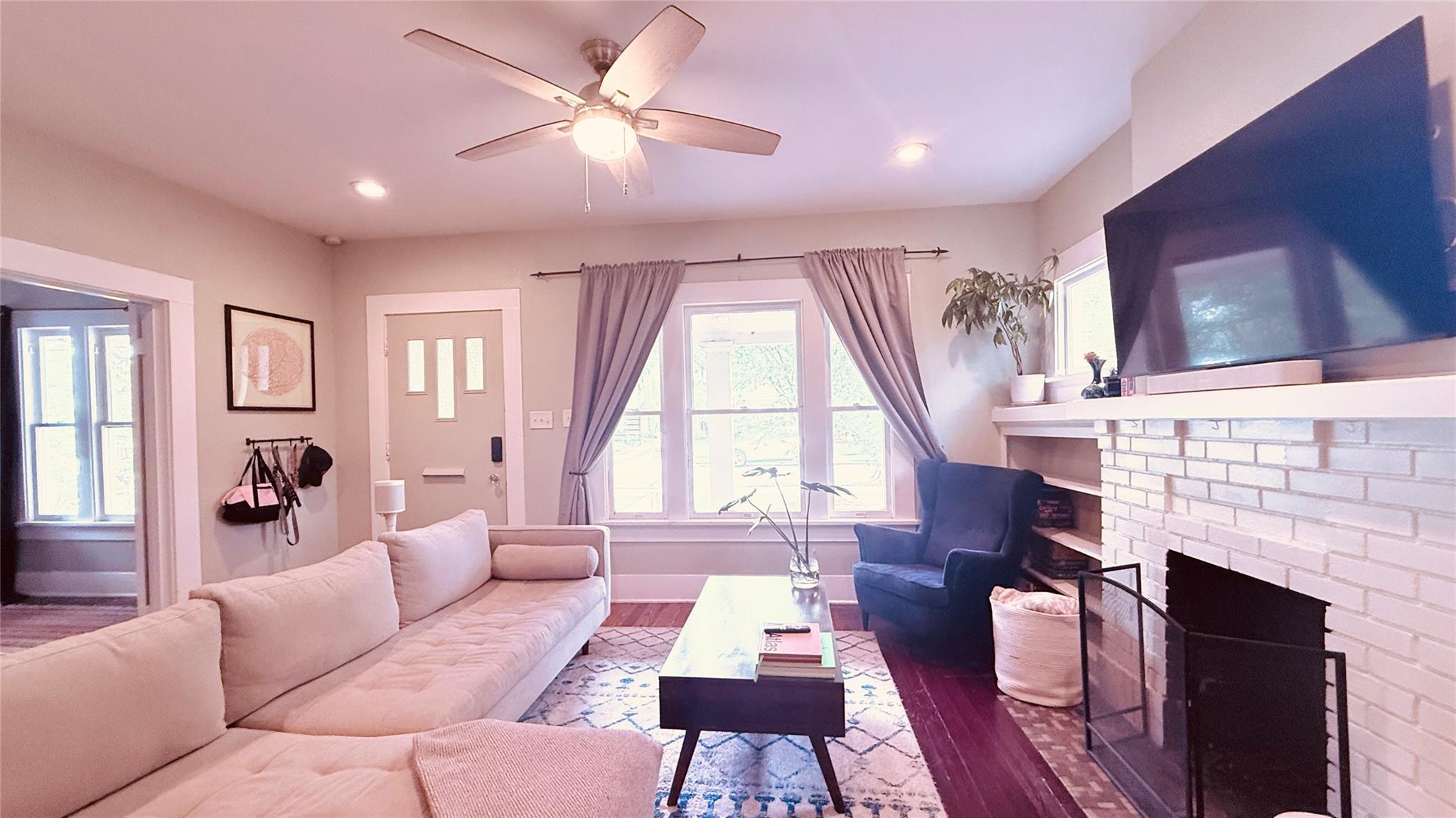 307 E 35th St # A, Austin, TX 78705