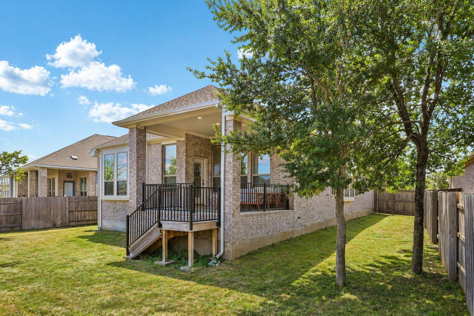 124 FOUNTAIN GRASS Dr, San Marcos, TX 78666