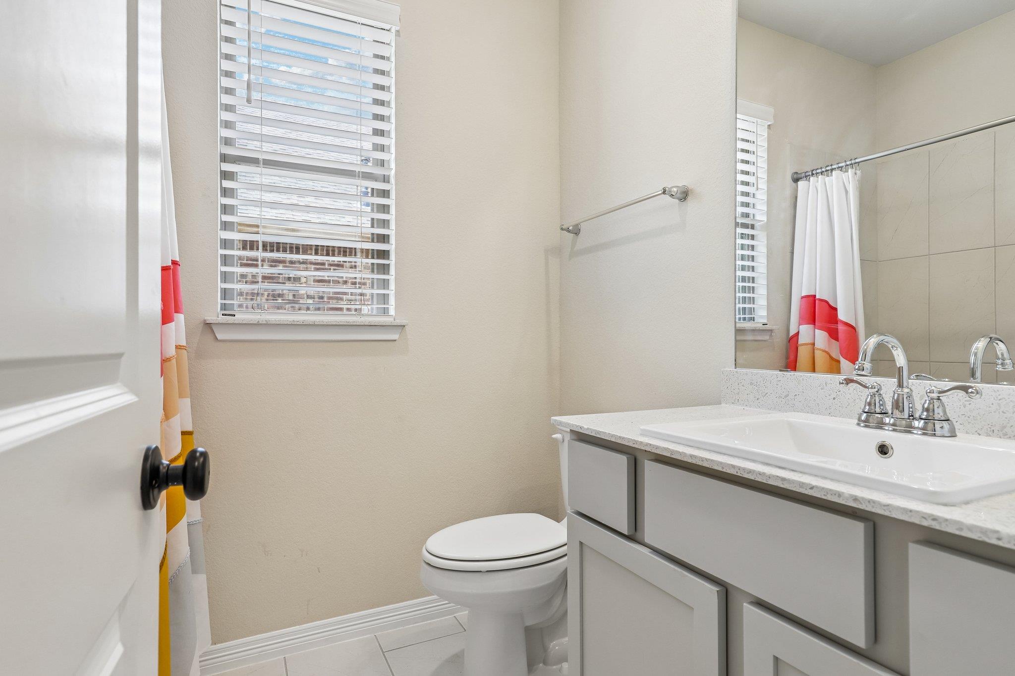 124 FOUNTAIN GRASS Dr, San Marcos, TX 78666