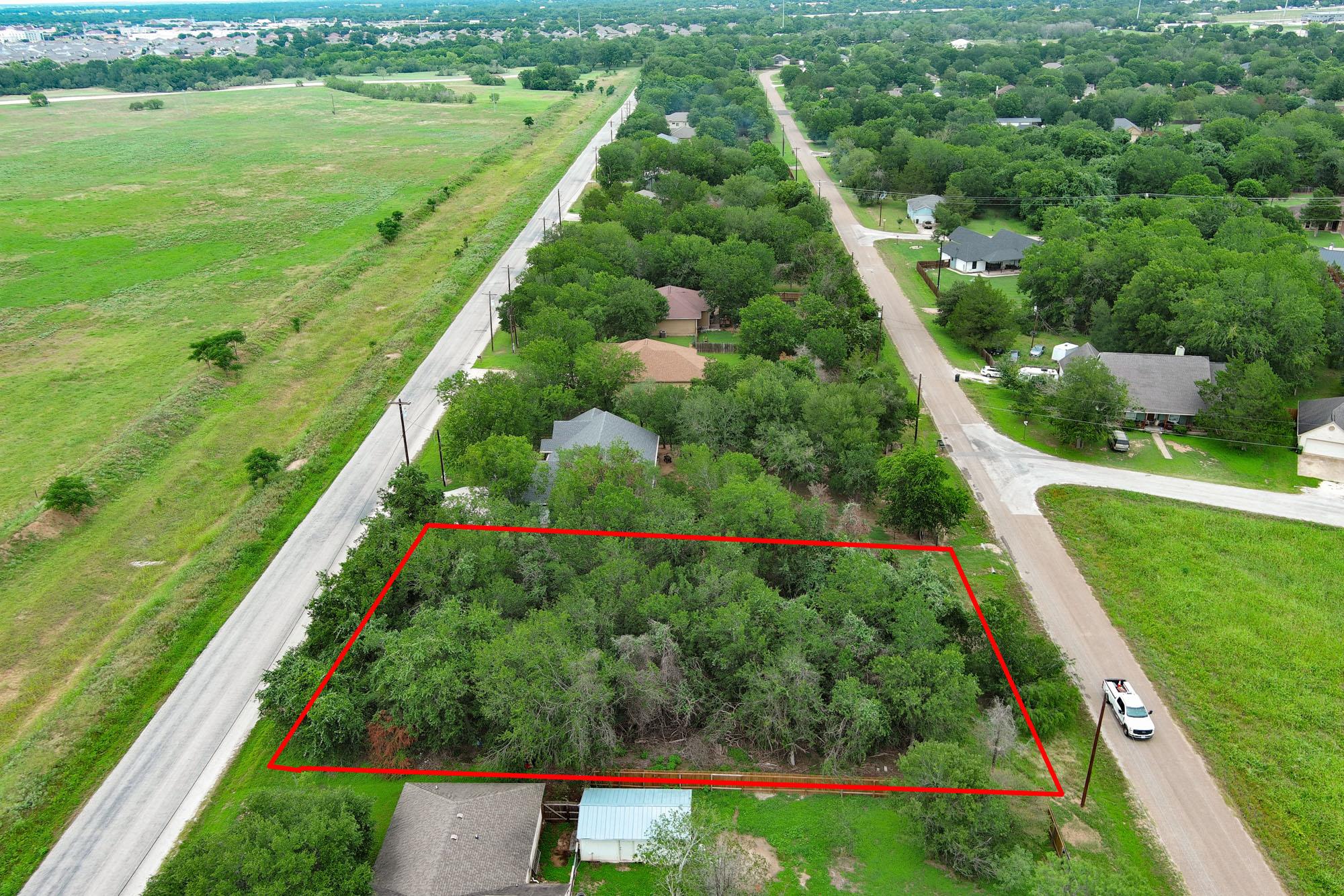 1331 Lovers Ln, Bastrop, TX 78602