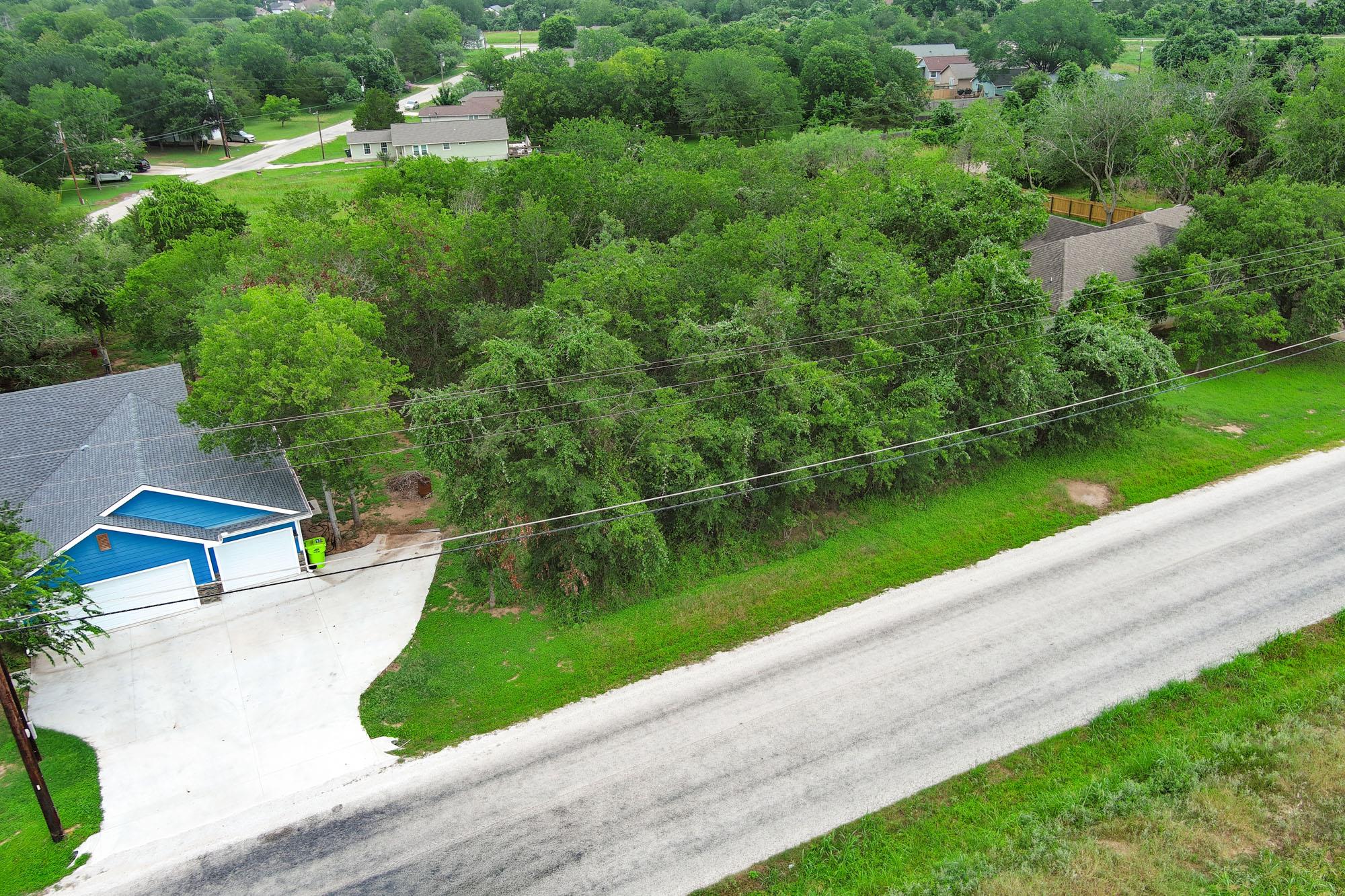 1331 Lovers Ln, Bastrop, TX 78602