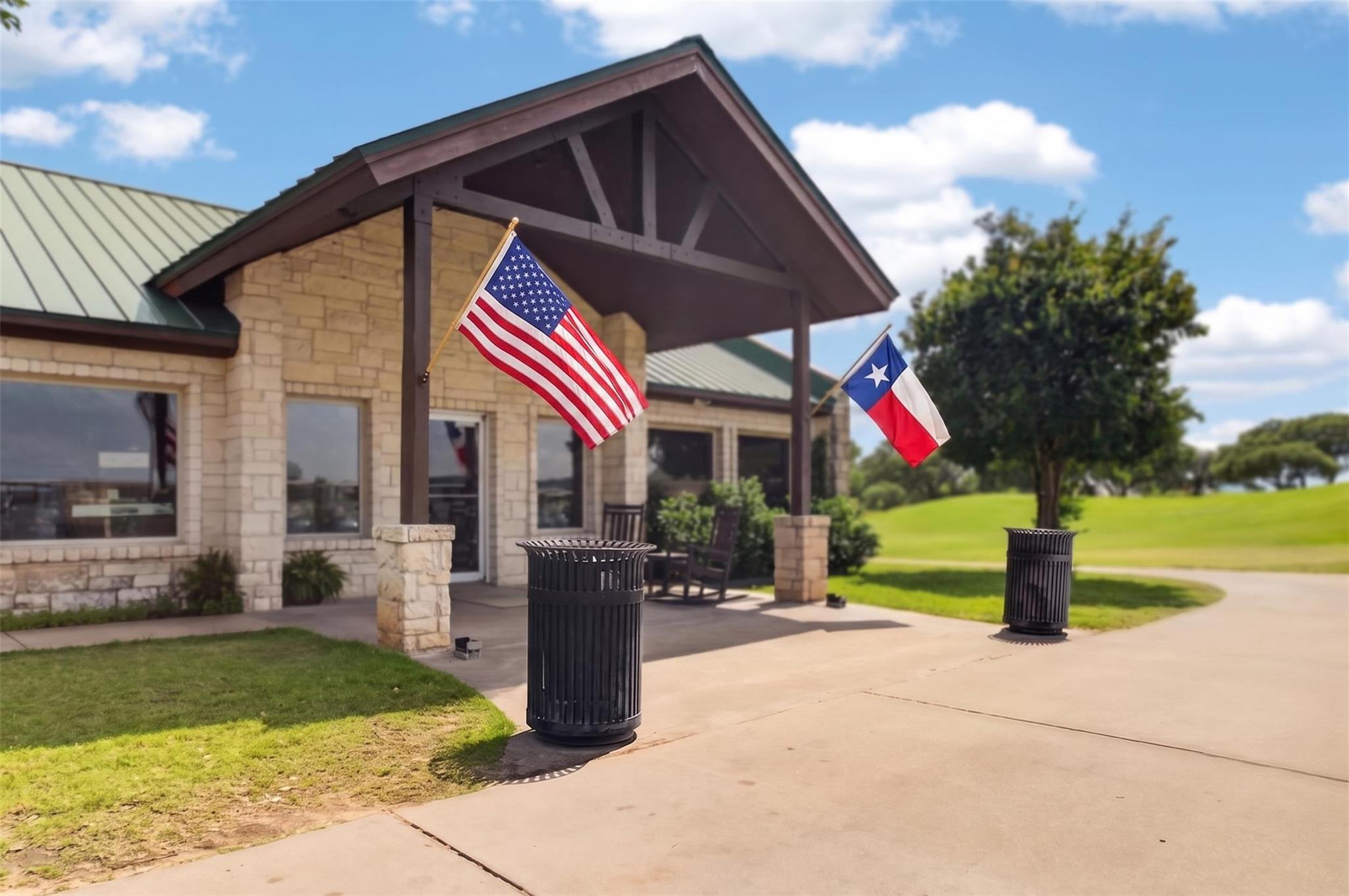 103 Still Meadow Dr, Kingsland, TX 78639