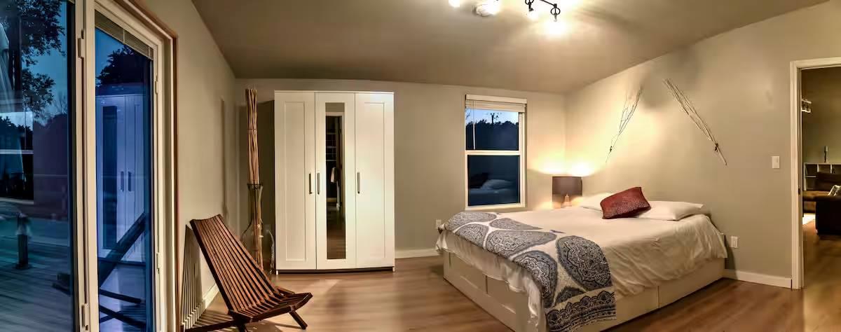 8807 High Valley Rd, Austin, TX 78737