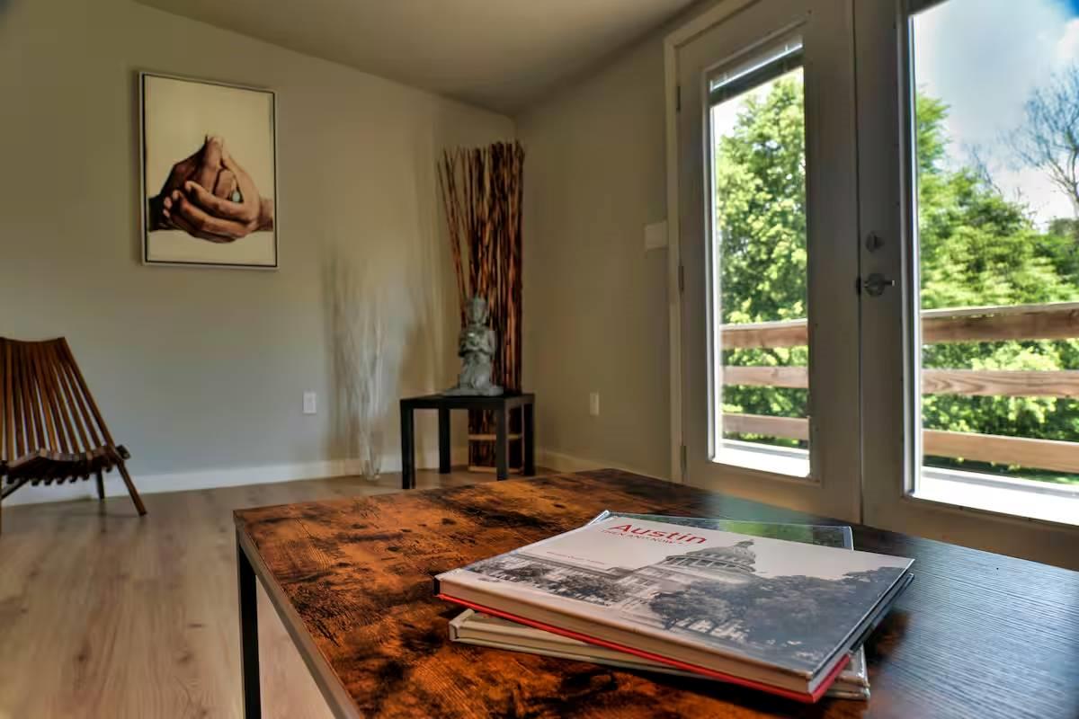 8807 High Valley Rd, Austin, TX 78737