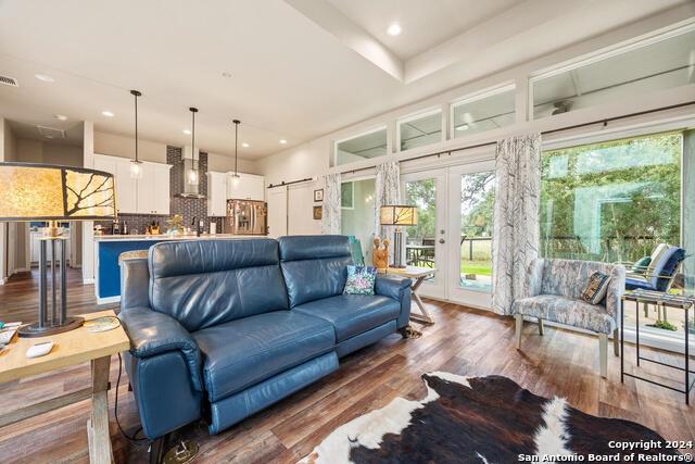 103 Hans Bell, Blanco, TX 78606