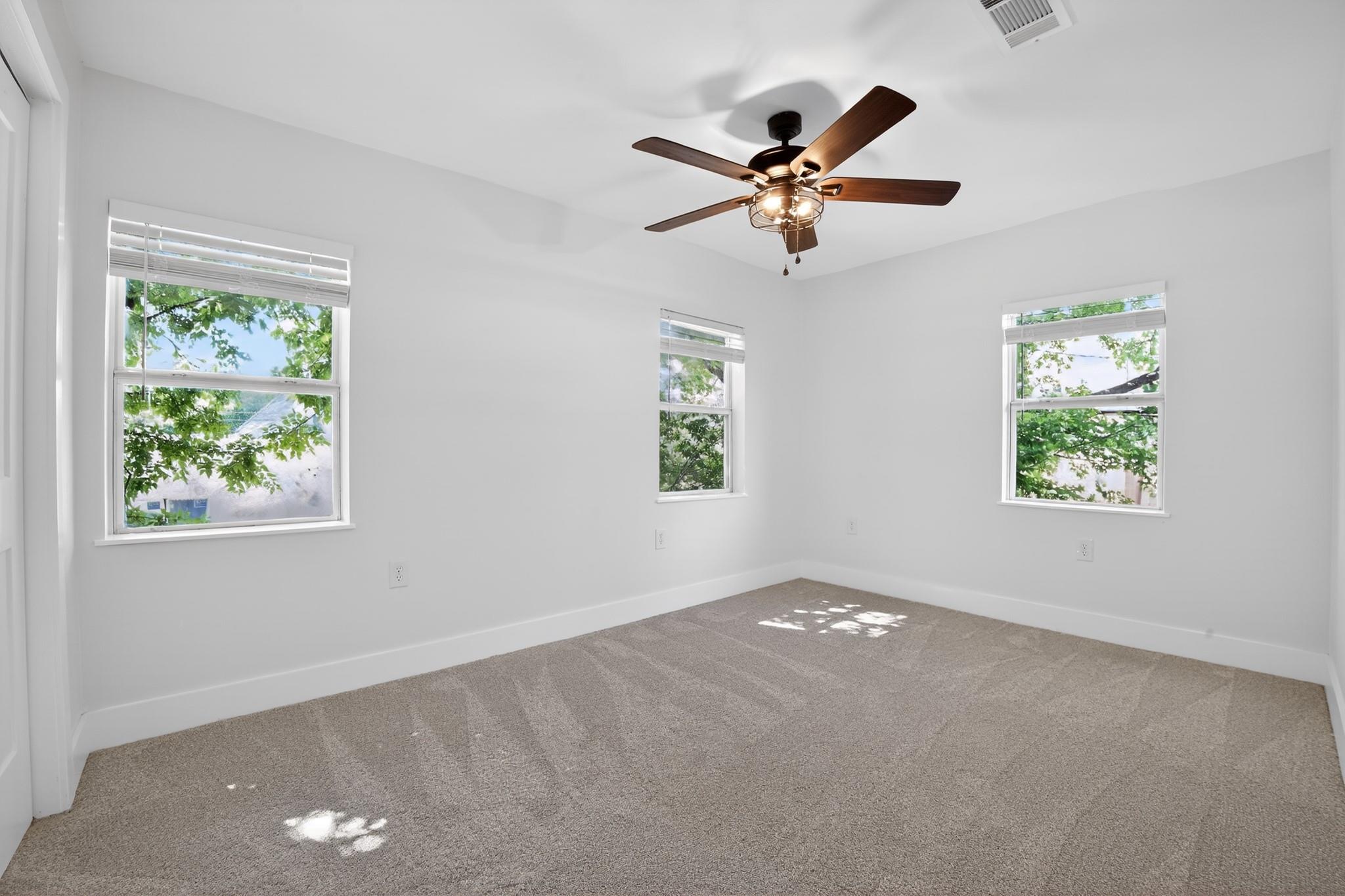 1205 E 9th St, Austin, TX 78702