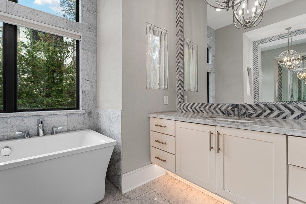 519 Woodside Ter, Austin, TX 78738