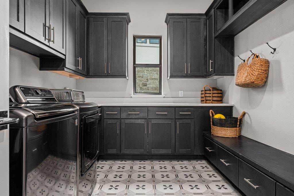 519 Woodside Ter, Austin, TX 78738