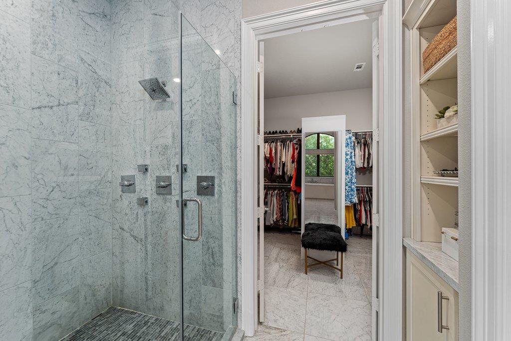 519 Woodside Ter, Austin, TX 78738