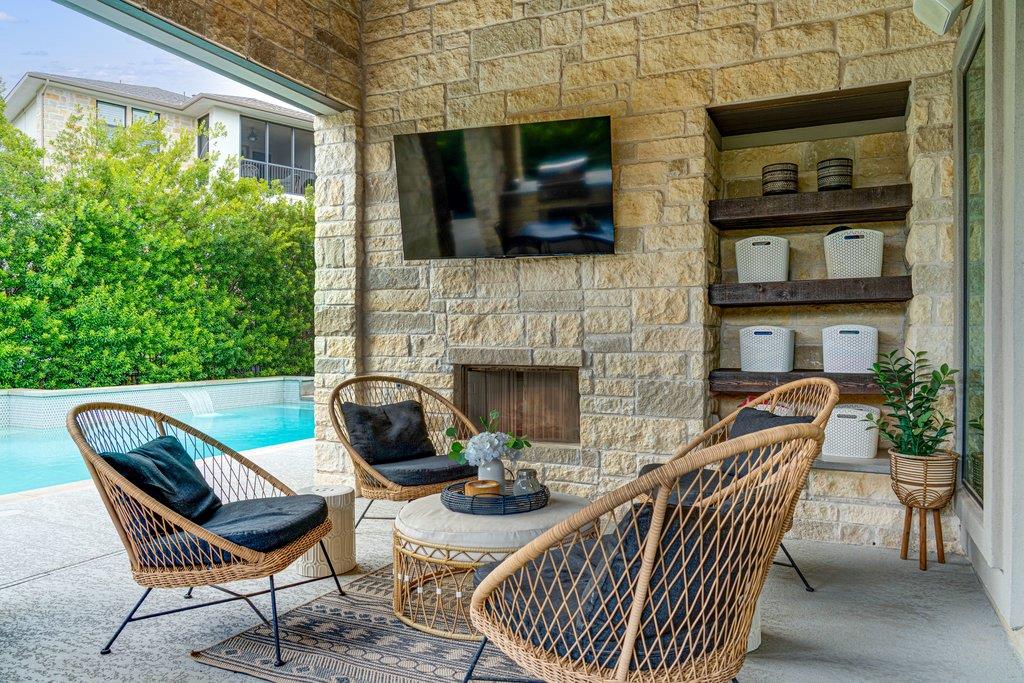 519 Woodside Ter, Austin, TX 78738