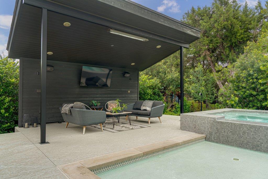 519 Woodside Ter, Austin, TX 78738