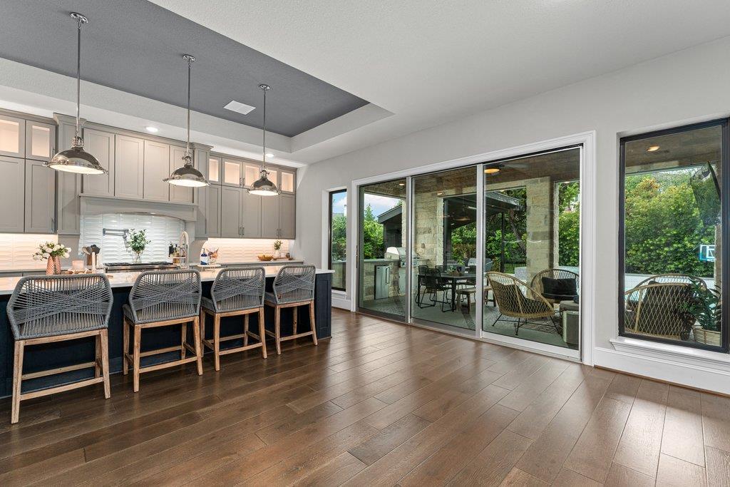 519 Woodside Ter, Austin, TX 78738