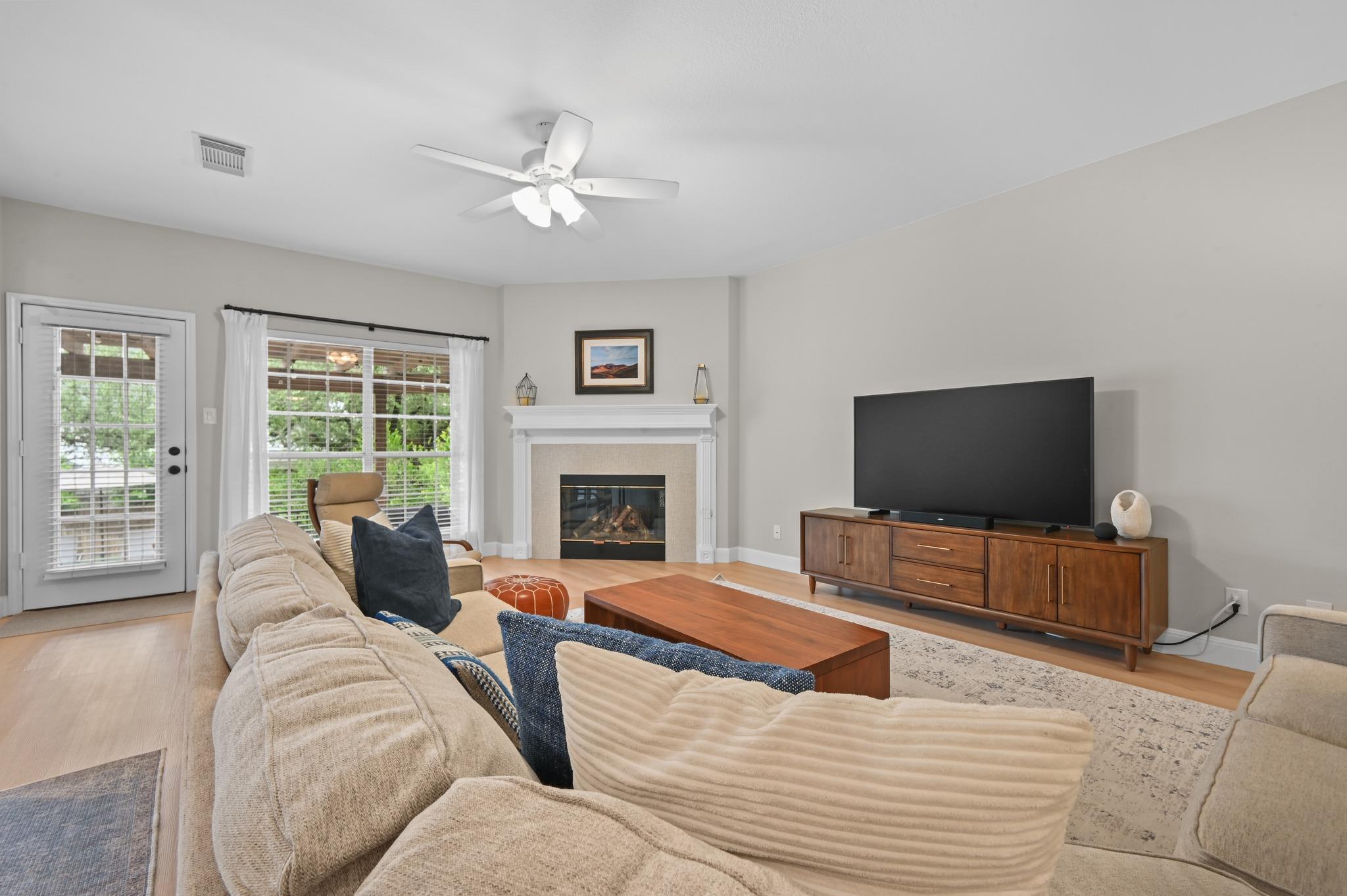 6006 Sierra Arbor Ct, Austin, TX 78759