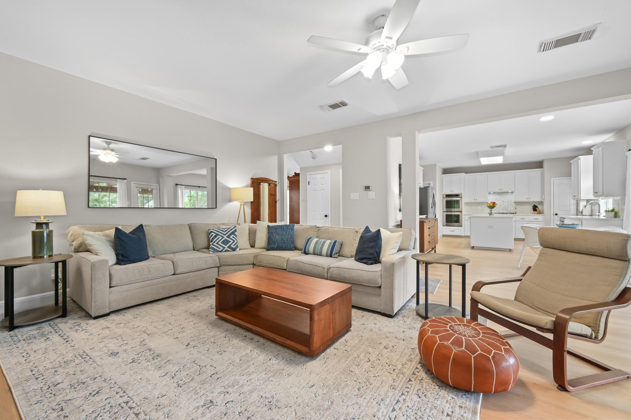 6006 Sierra Arbor Ct, Austin, TX 78759