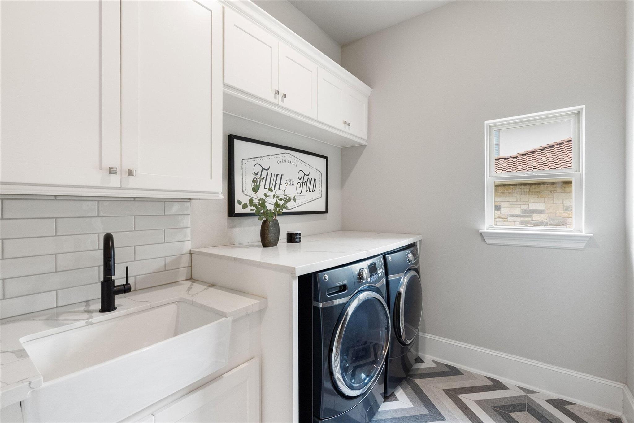 404 Woodside Ter, Austin, TX 78738