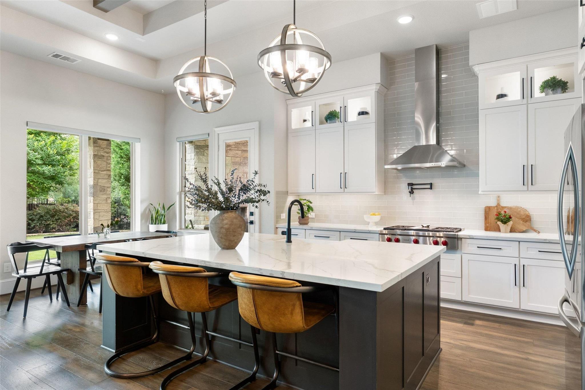 404 Woodside Ter, Austin, TX 78738