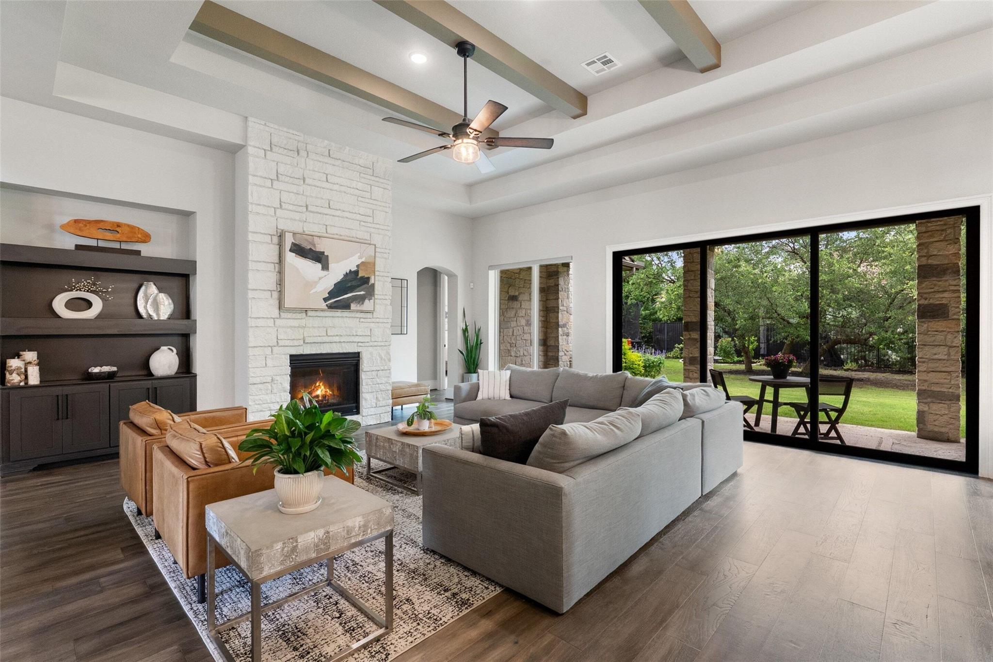 404 Woodside Ter, Austin, TX 78738