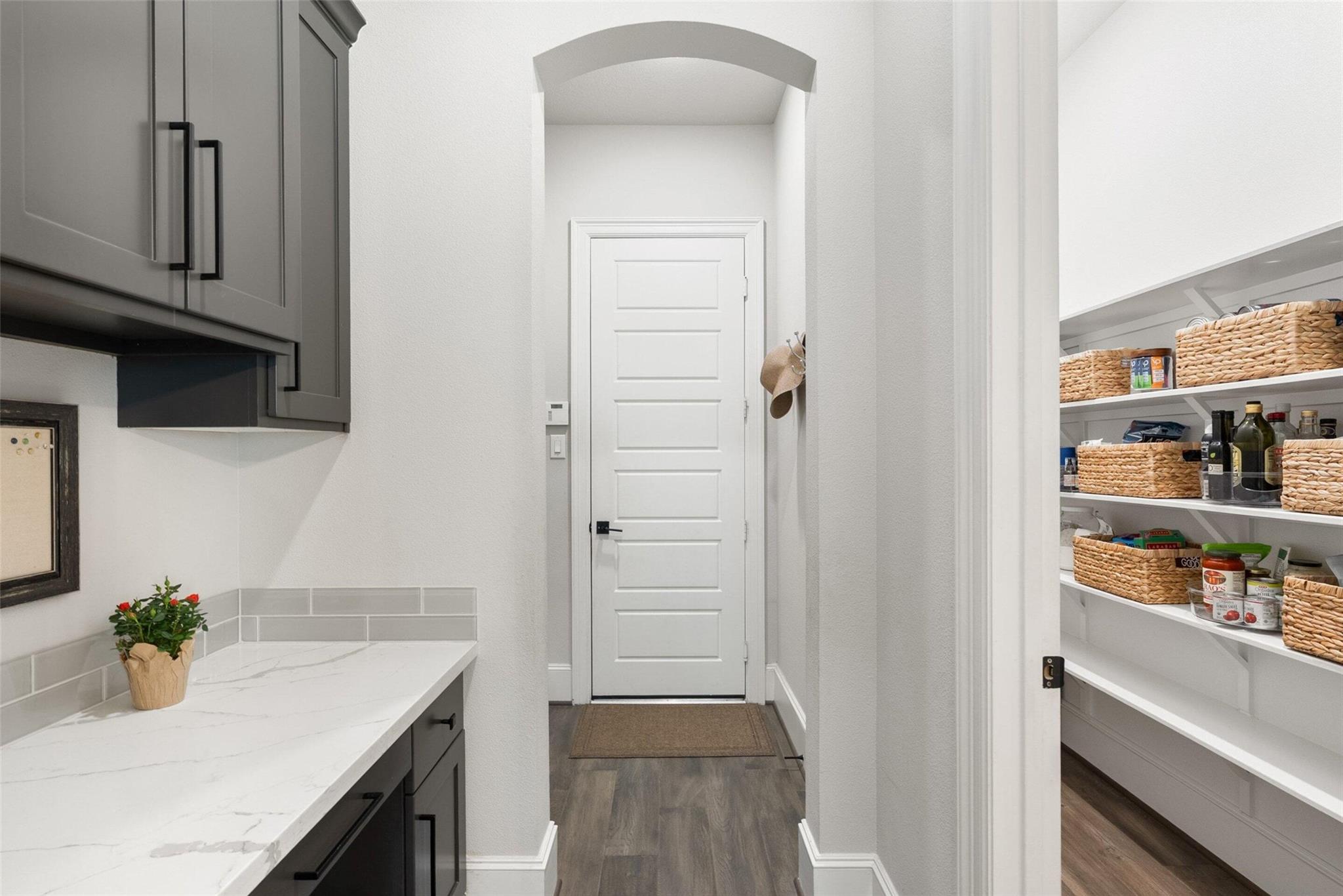 404 Woodside Ter, Austin, TX 78738