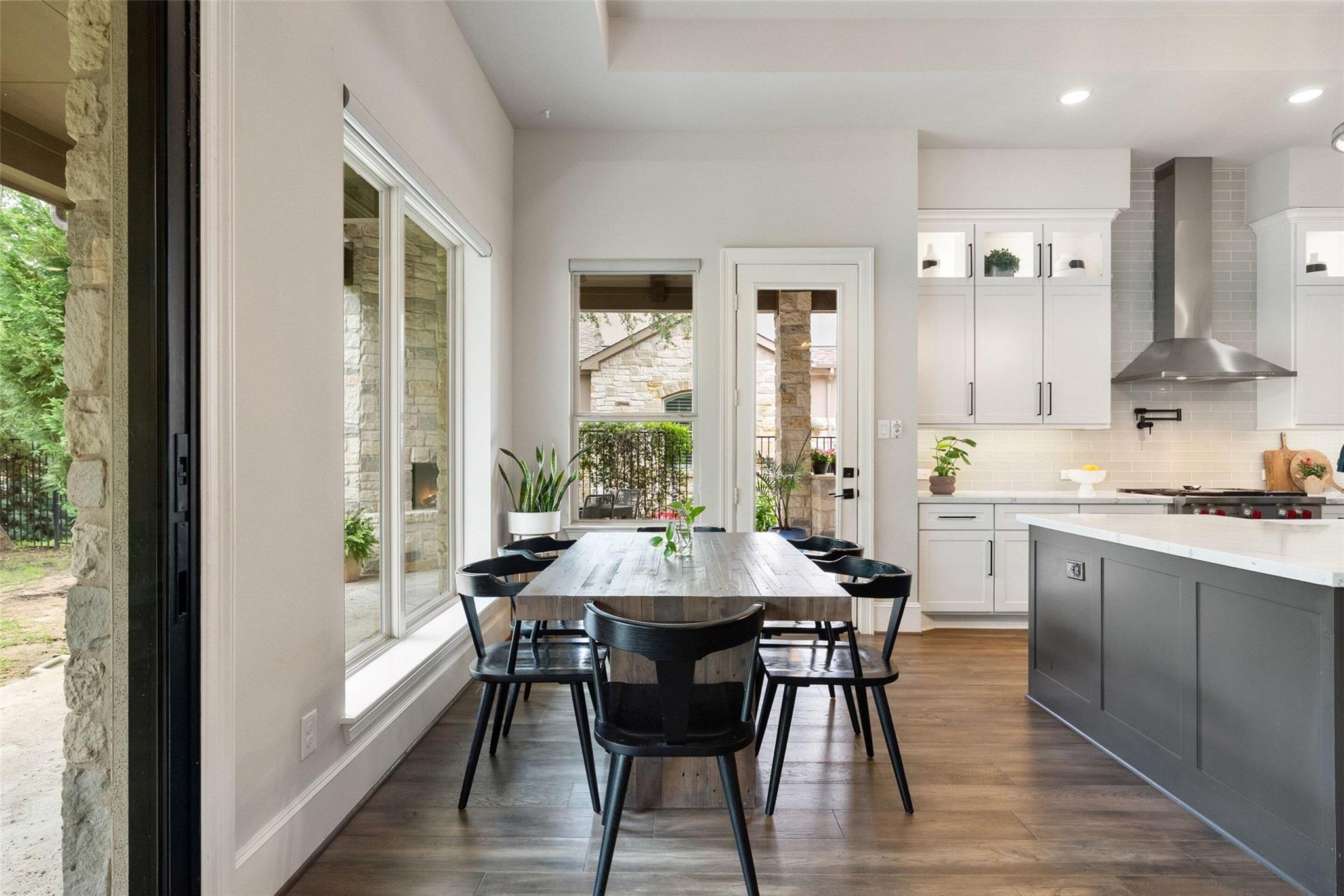 404 Woodside Ter, Austin, TX 78738