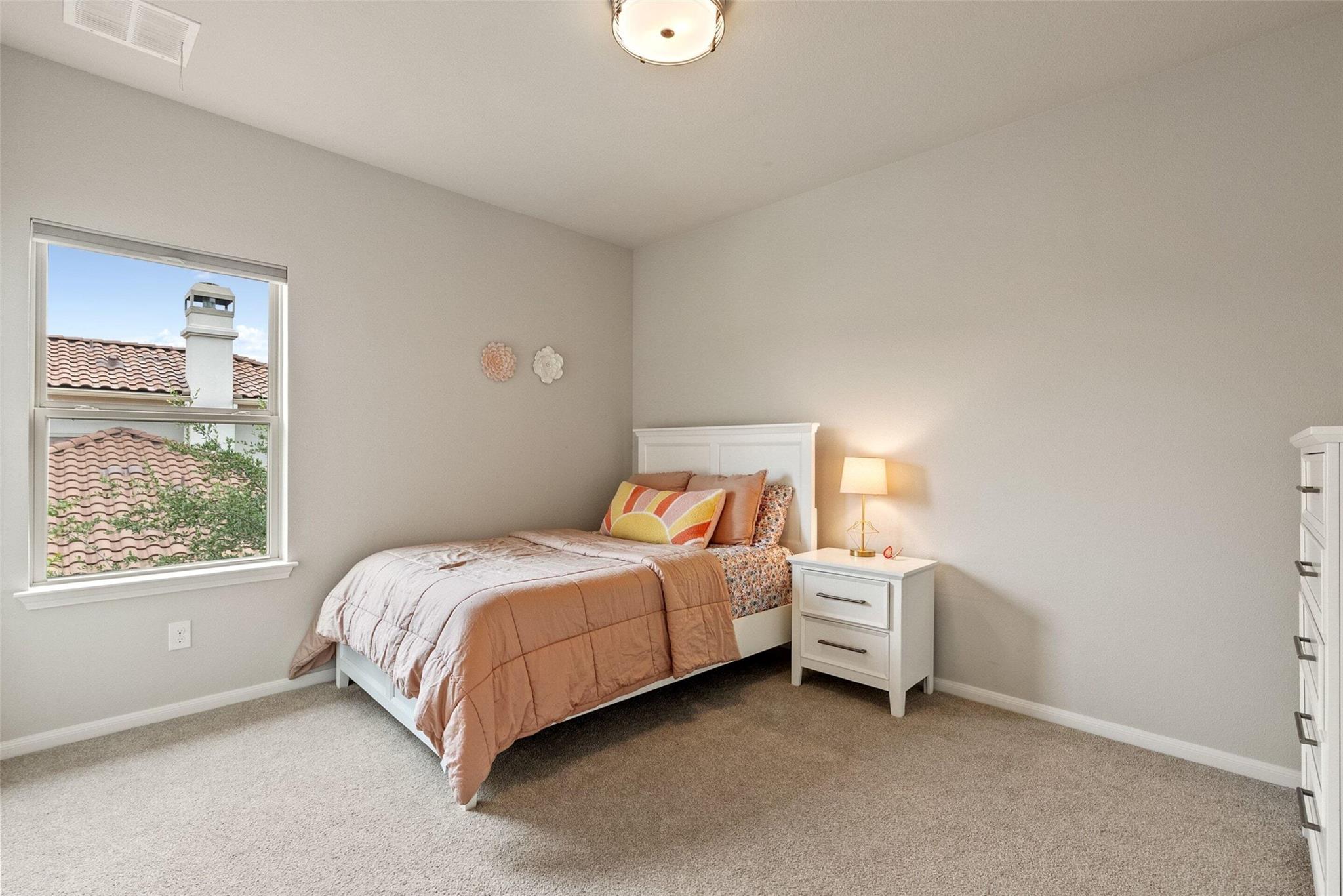 404 Woodside Ter, Austin, TX 78738