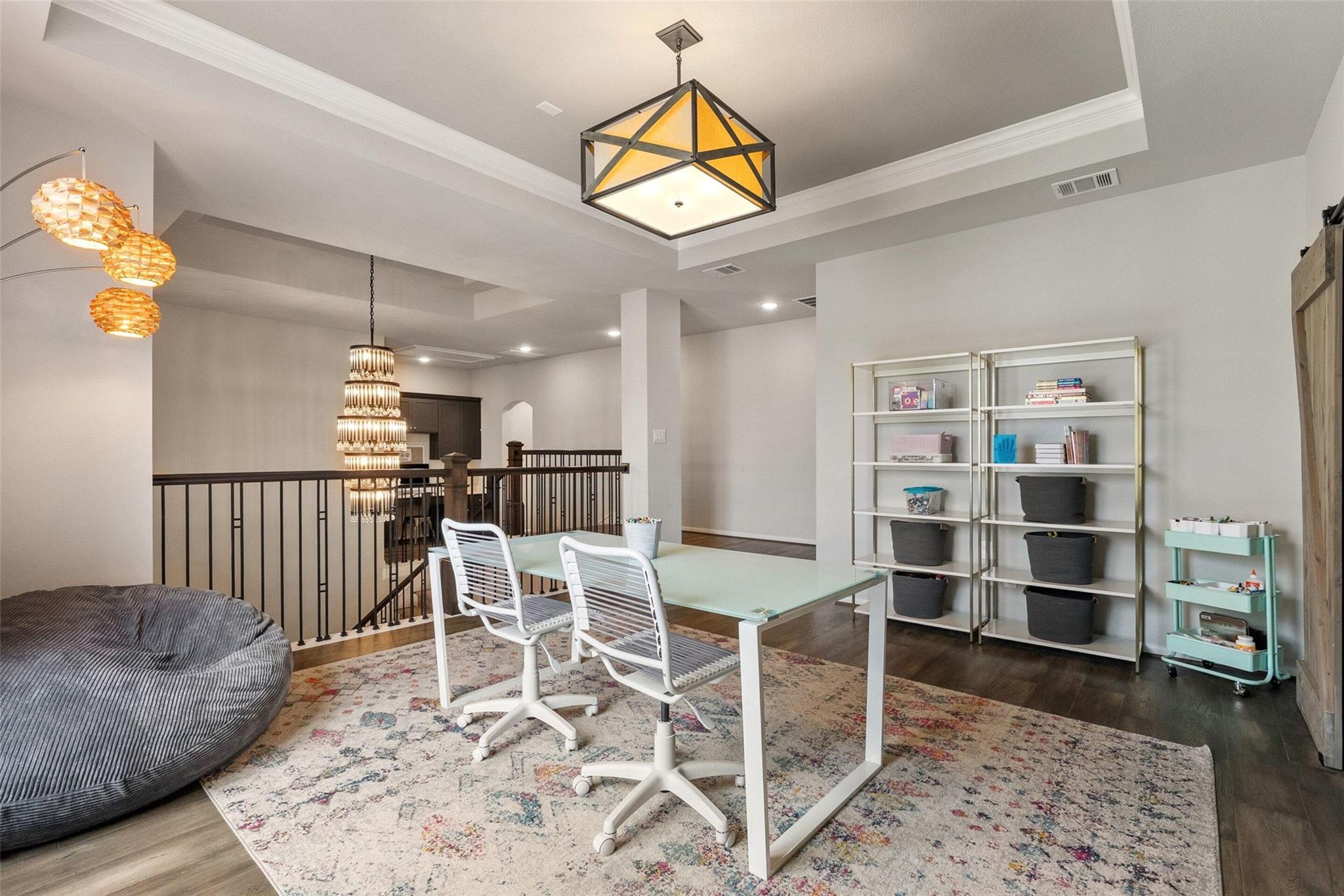 404 Woodside Ter, Austin, TX 78738