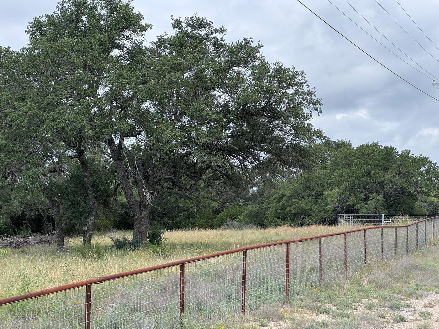 257 W Rolling Oaks Dr, Goldthwaite, TX 78644