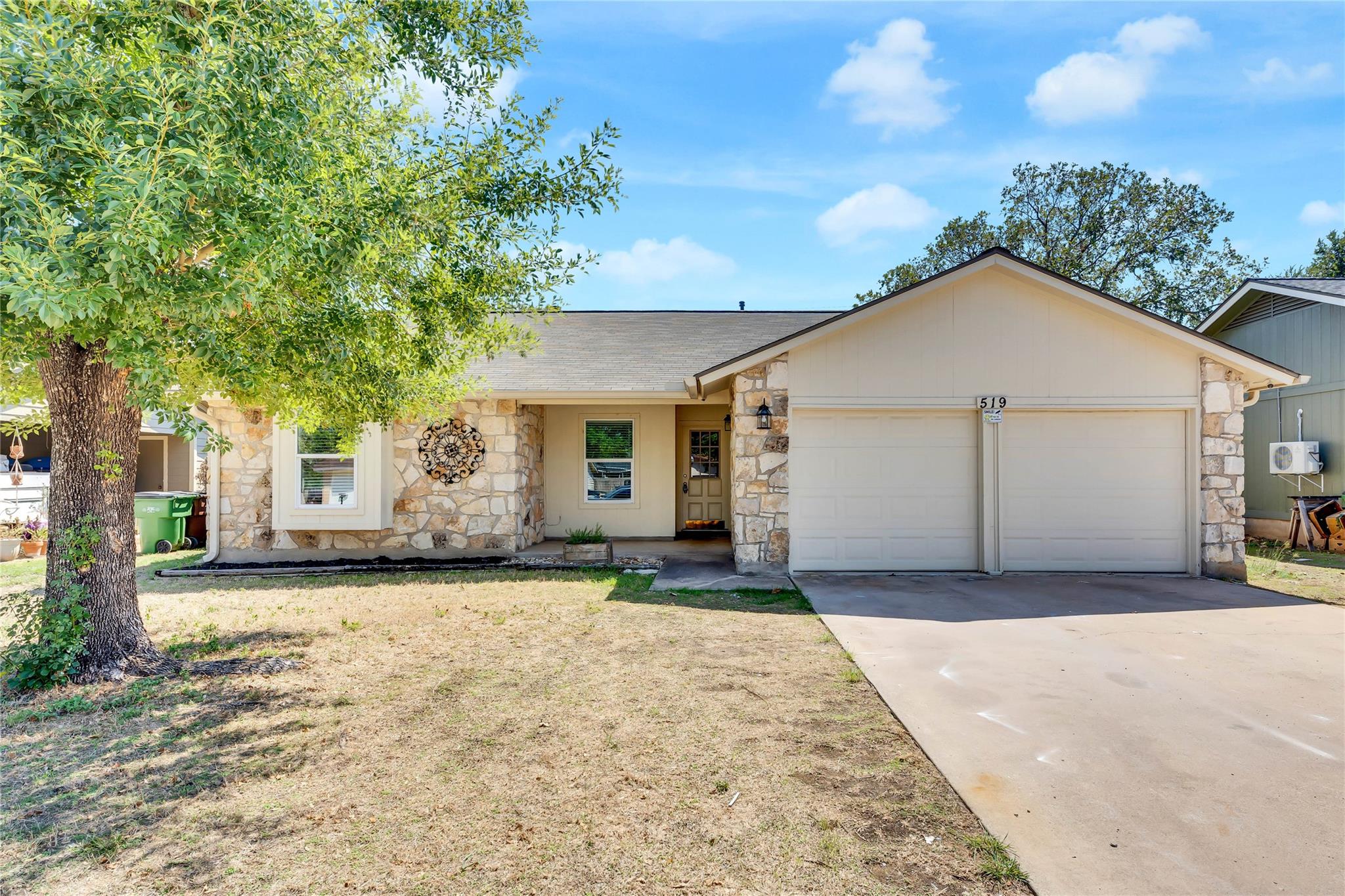 519 Yucca Dr, Round Rock, TX 78681