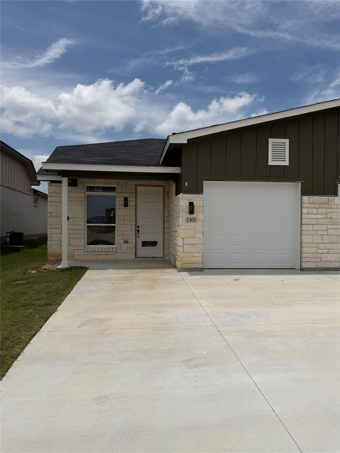 1301 Lone Pine Way, Killeen, TX 76543
