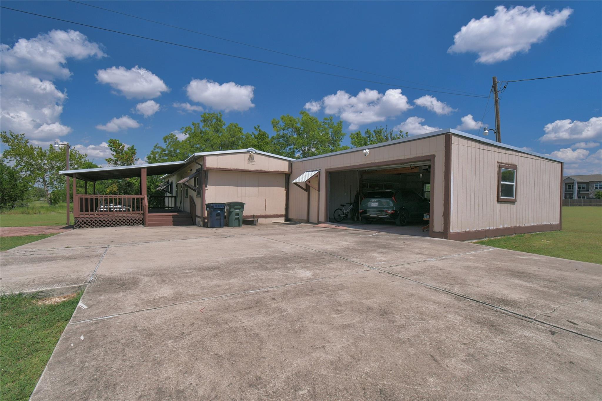 500 Lion Dr, Leander, TX 78641