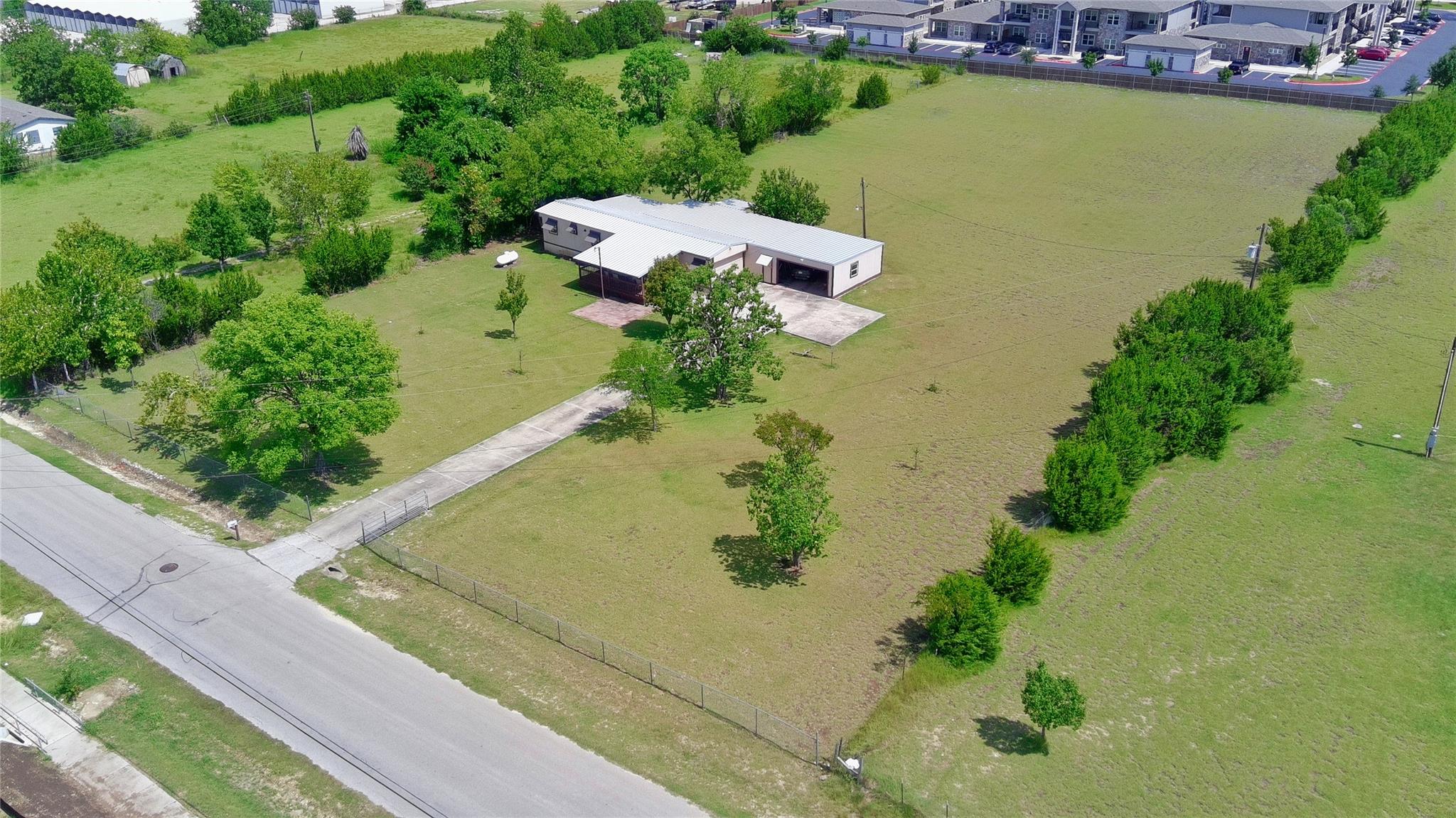 500 Lion Dr, Leander, TX 78641