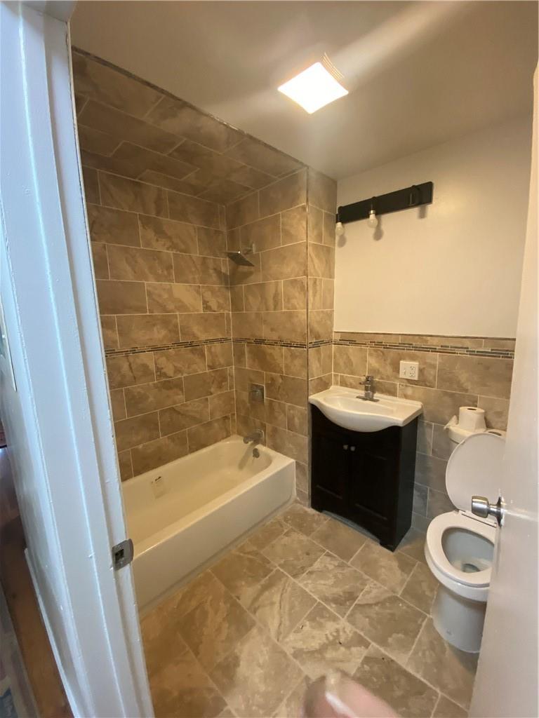 2069 Lacombe Avenue, Bronx, NY 10473