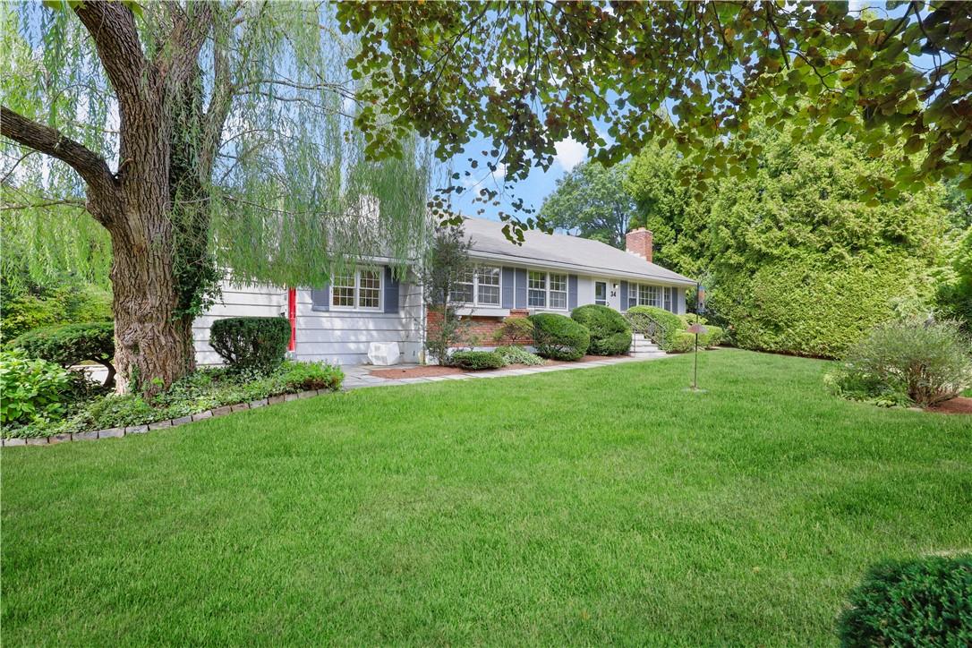 34 Pryer Manor Road, Larchmont, NY 10538