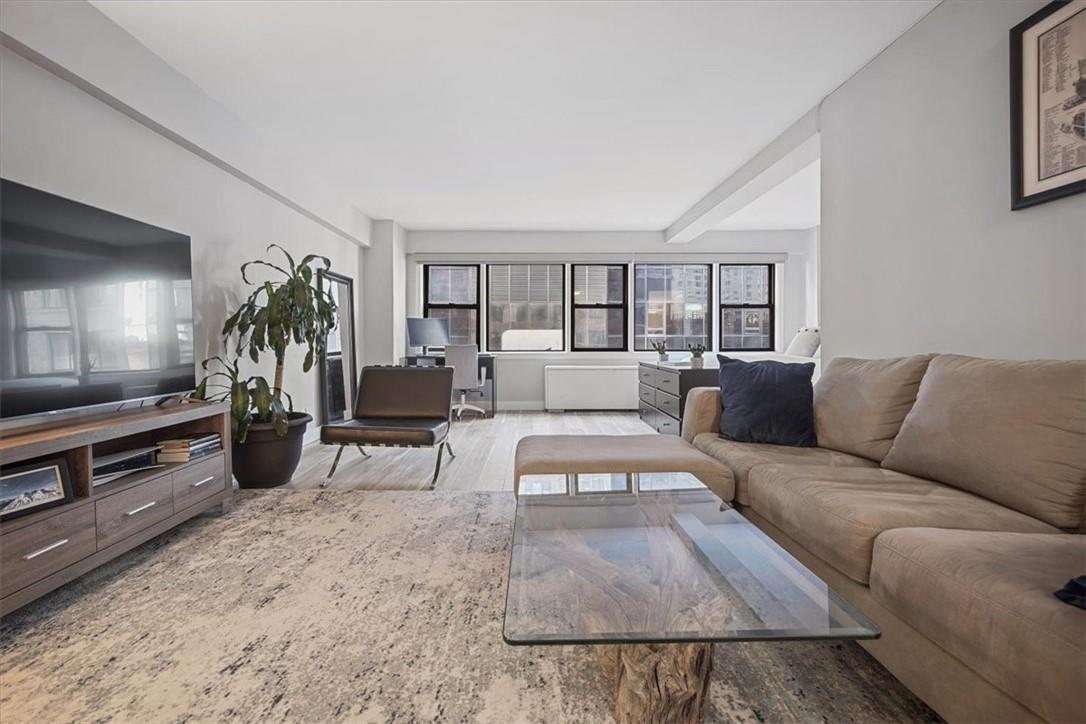 220 E 67th Street # 7F, New York (Manhattan), NY 10065