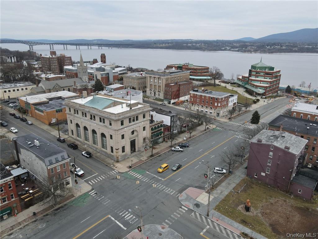 86 Broadway # Storefront, Newburgh, NY 12550