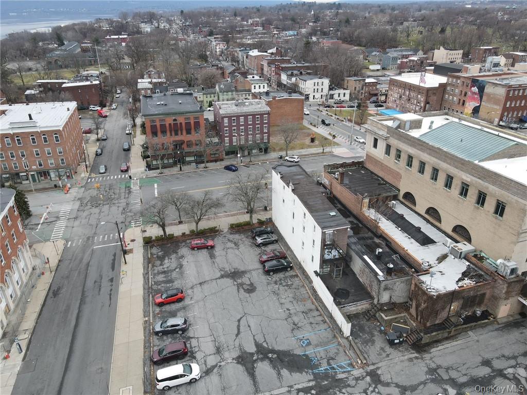 86 Broadway # Storefront, Newburgh, NY 12550