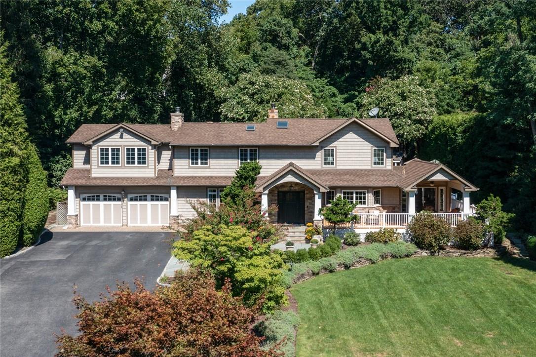 35 Cove Road, Northport, NY 11768