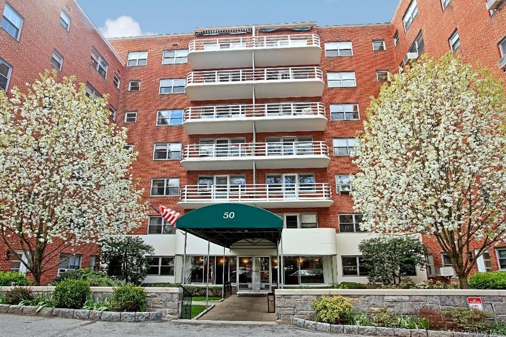 50 Popham Road # 3D, Scarsdale, NY 10583