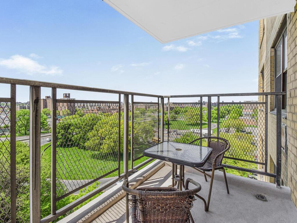 920 Metcalf Avenue # 10J, Bronx, NY 10473