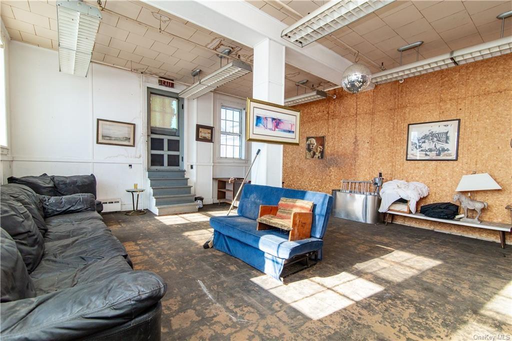 29 Grant Street, Walden, NY 12586