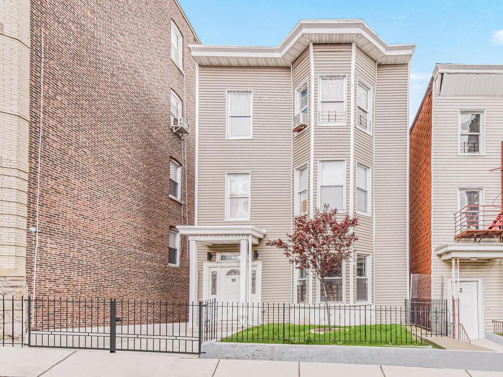 30 Ashburton Avenue, Yonkers, NY 10701