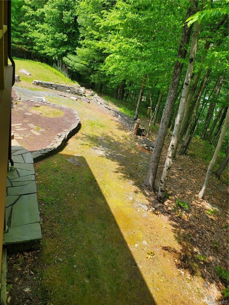 97 Homestead Trail, White Lake, NY 12786