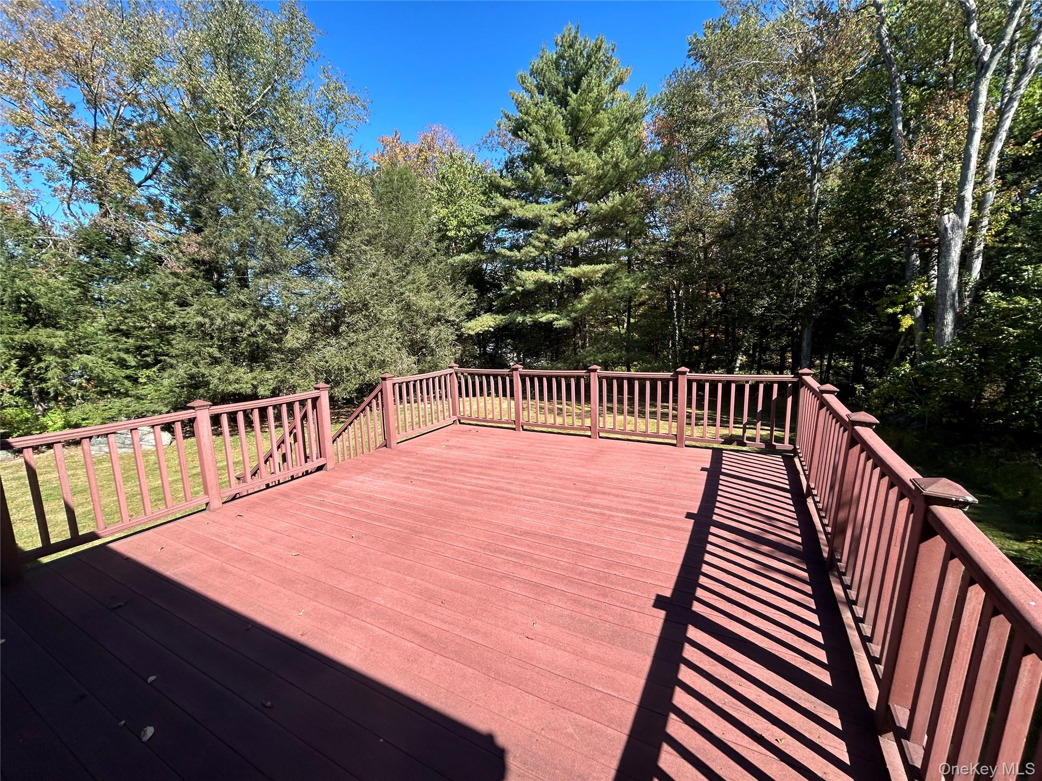 8 Center Road, Carmel, NY 10512